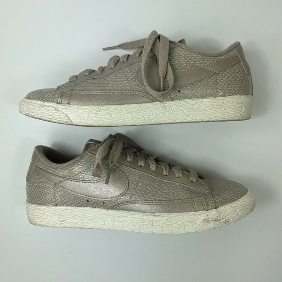 Nike Blazer Low Ltr Prm Snake Print Women's Shoes - Picture 2 of 8